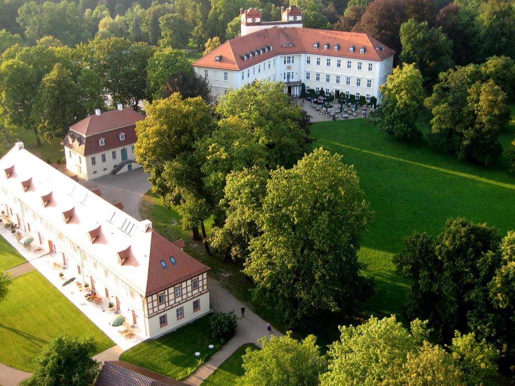 Schloss ลืบเบอเนา ภายนอก รูปภาพ